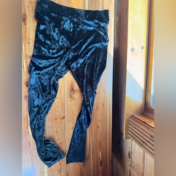 Target Mossimo Supply Co. crushed velvet black leggings size large - Picture 2 of 5